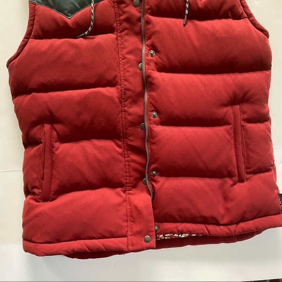 Patagonia Bivy Vest Red Down Hood Puffer L RARE - Picture 10 of 16